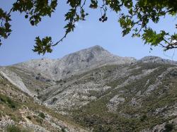 Hora Zás od pramene Arión. Naxos. Kredit: Stepanps, Wikimedia Commons. Licence CC 4.0.