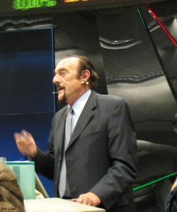 Profesor Philip Zimbardo, naposledy vedúci centra pre štúdium psychológie terorizmu na Stanfordovej univerzite. (Foto: J. Dec, Wikipedia)