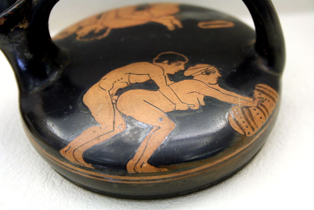 Muž a hetéra, 440 př. n. l. Keramikos Museum v Athénách. Kredit: Giovanni Dall'Orto, Wikimedia Commons.