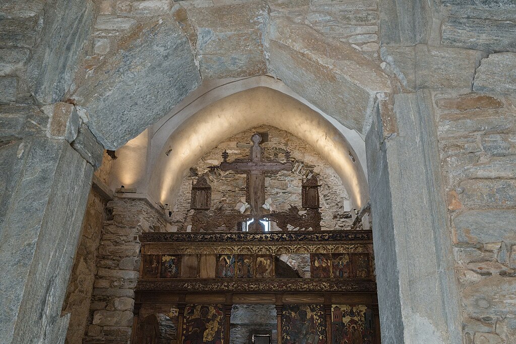 Průhled do centra katedrály, dříve mauzolea. Kredit: Zde, Wikimedia Commons. Licence CC 4.0.