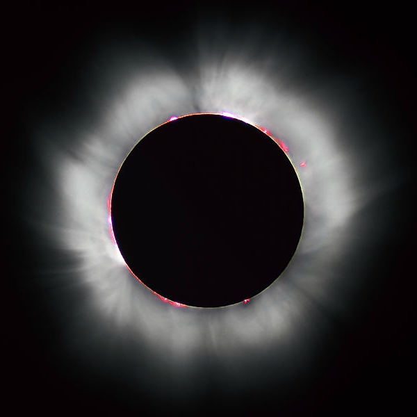 Astronomové si se Sluncem užijí spoustu zábavy. Kredit: 	Luc Viatour / Wikimedia Commons.