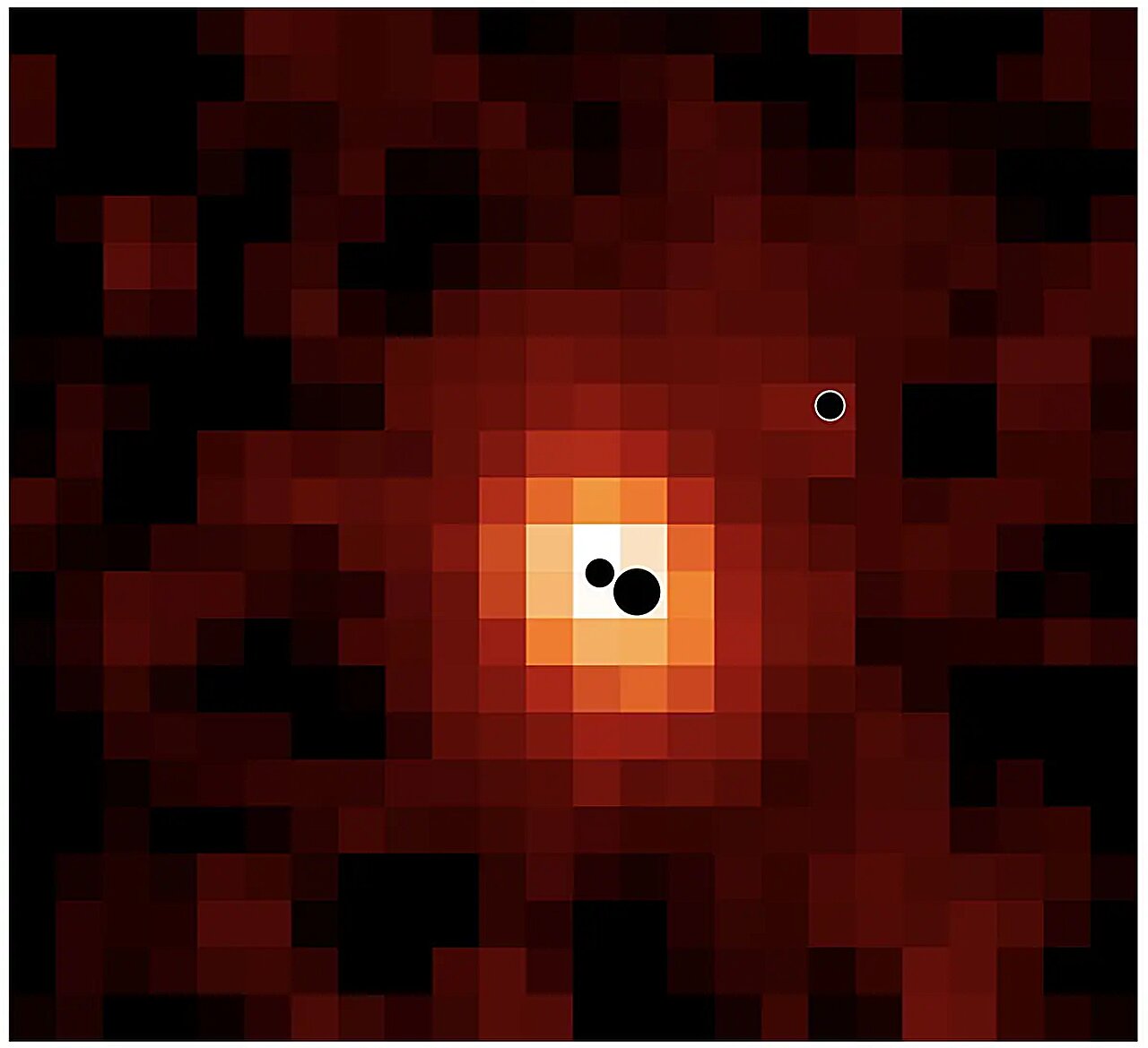 3 díry v 1 galaxii. Kredit: Hannah Übler.