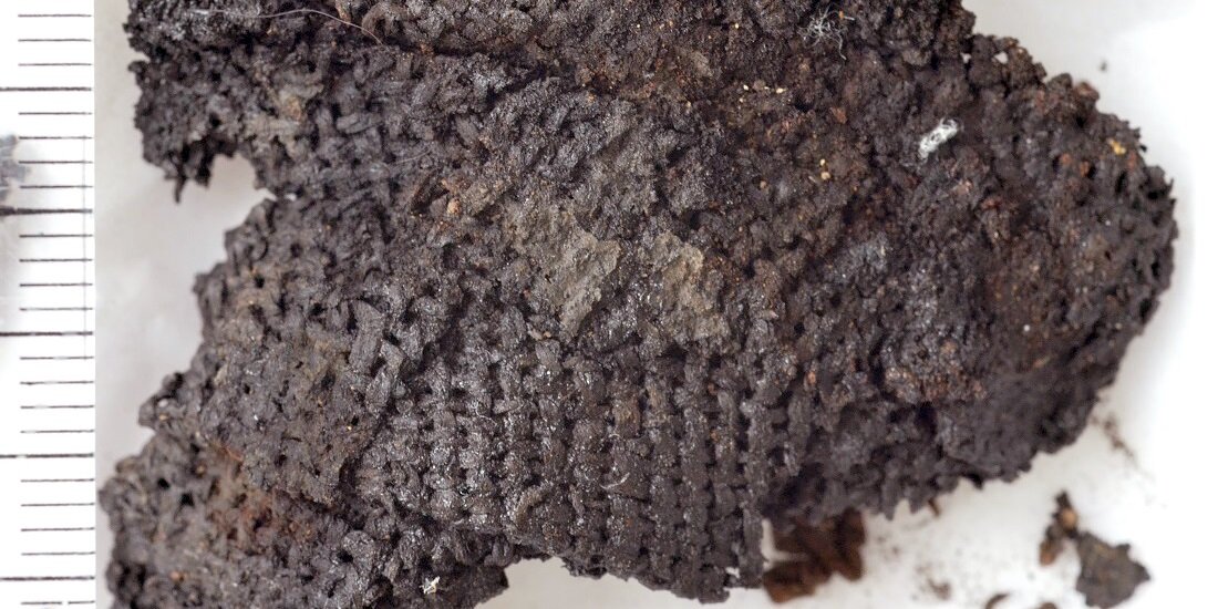 Zkamenělá látka stará 8500 až 8700 let. Kredit:  Antoinette Rast-Eicher, University of Bern.