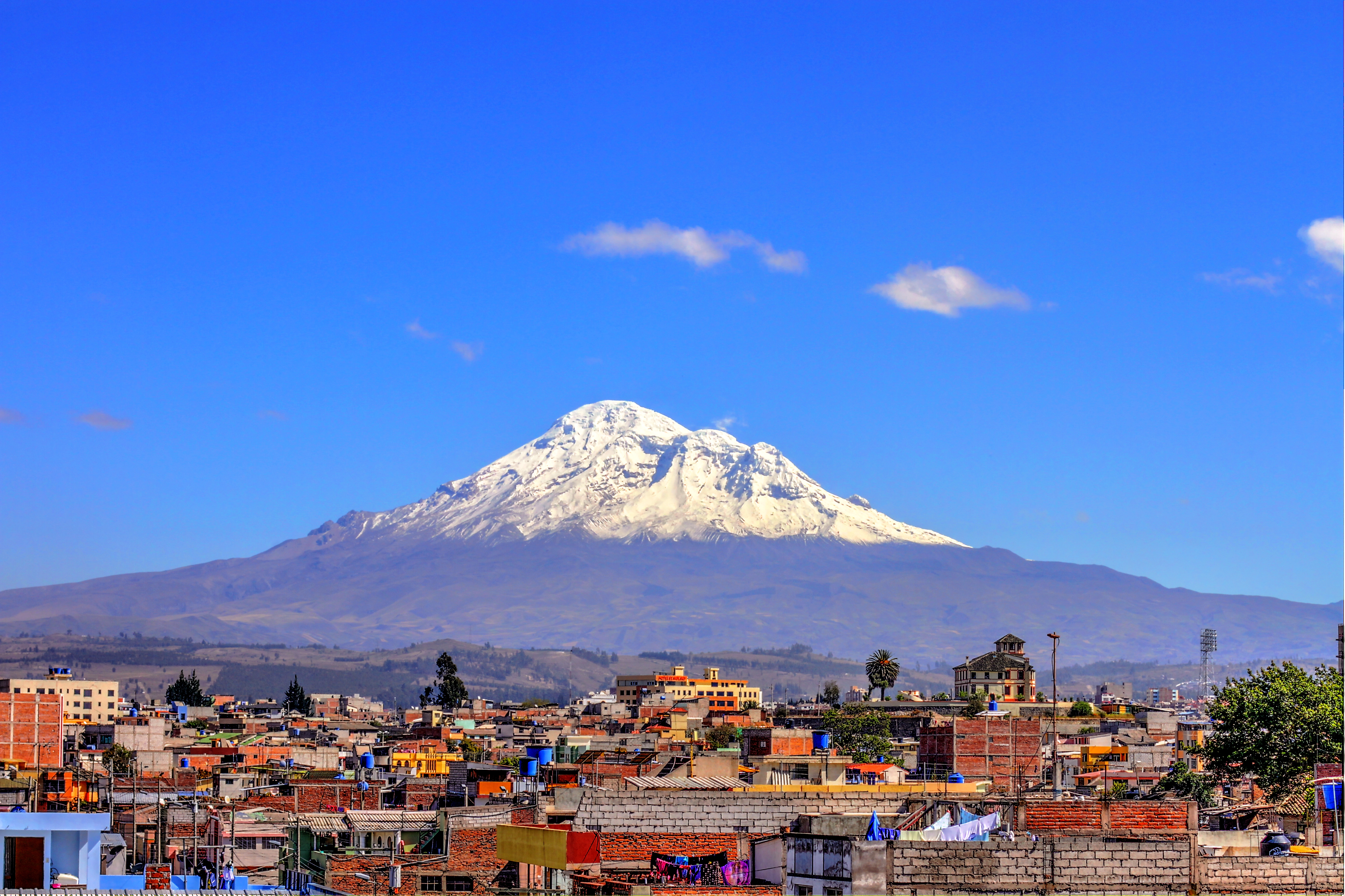 Chimborazo. Pohled z Riobamba v Ekvádoru. Foto: Eduardo Navas, CC BY 2.0 . 