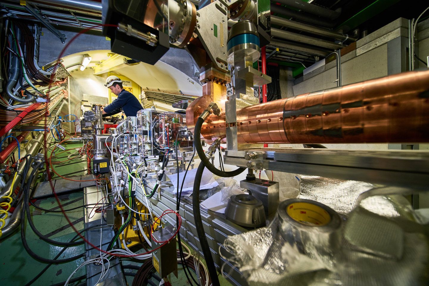Vnitřnosti experimentu AWAKE. Kredit: Maximilien Brice/Julien Ordan/CERN.